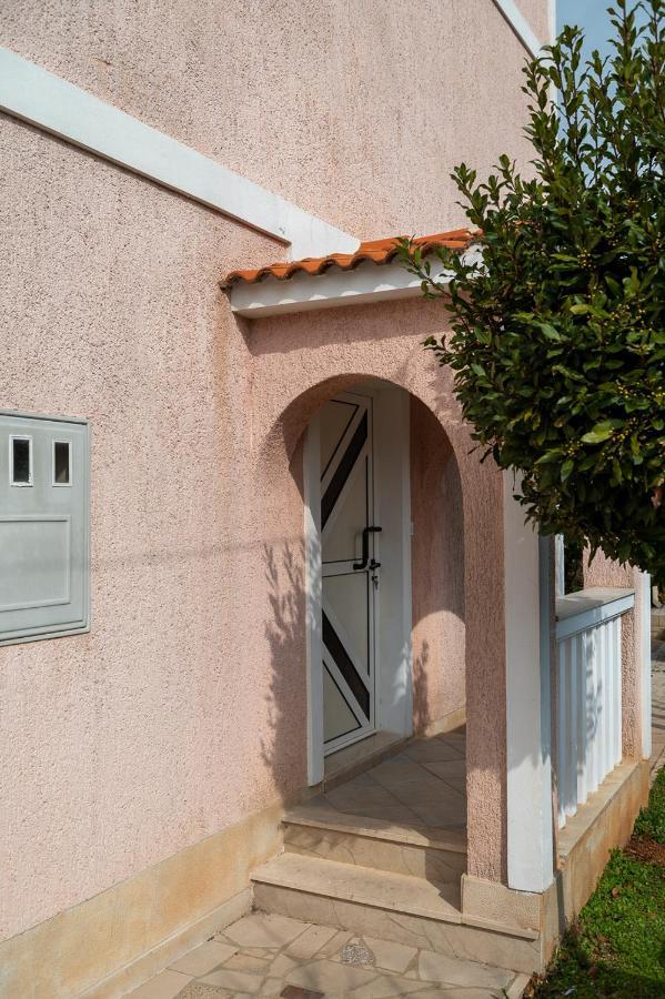 Apartmani Marin No1. Vodice Exterior foto